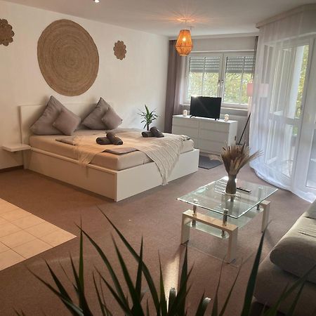 Kingsize Bett Boho Apartment Mit Tiefgarage Naehe Salzburg Freilassing Extérieur photo
