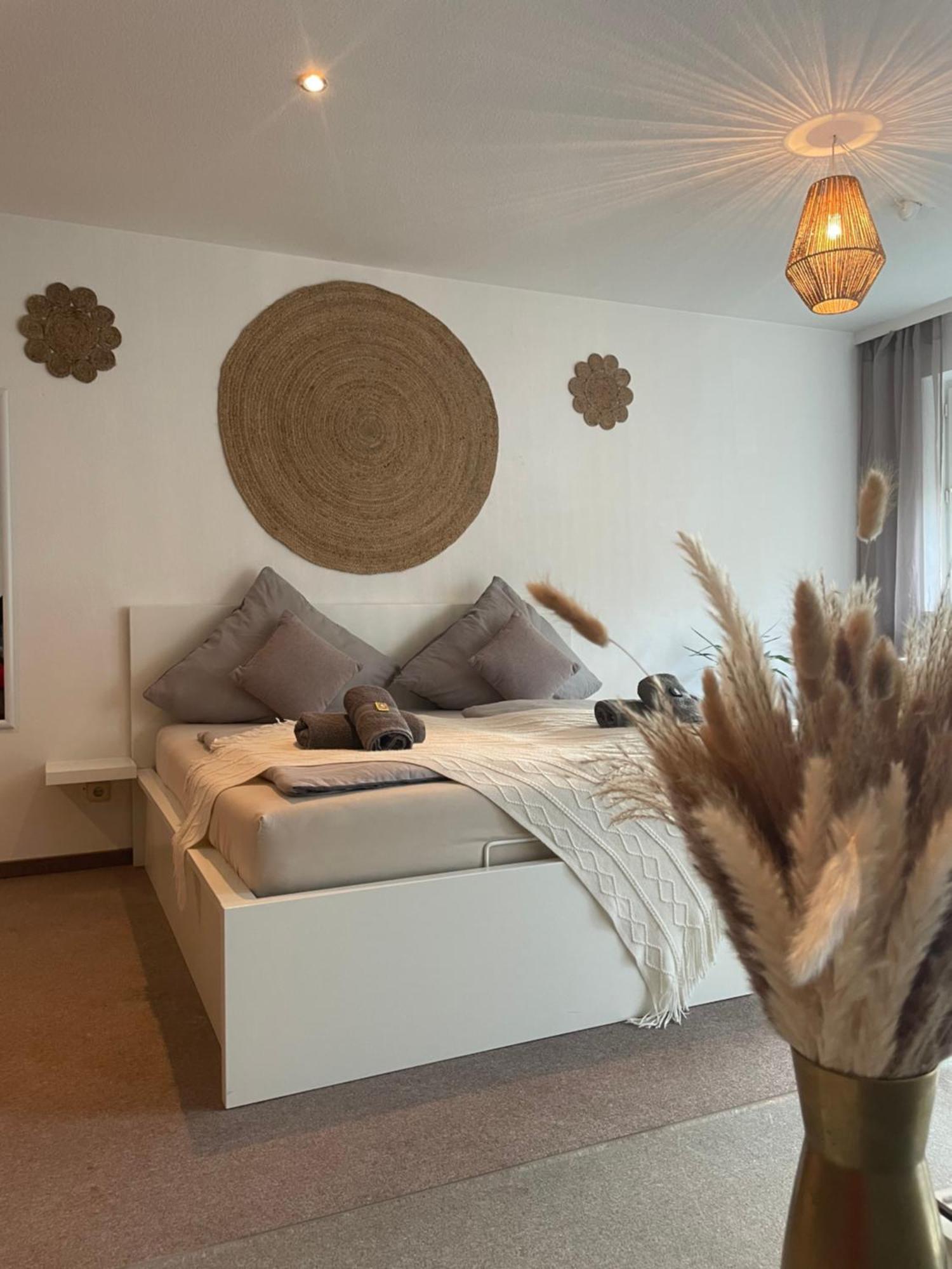 Kingsize Bett Boho Apartment Mit Tiefgarage Naehe Salzburg Freilassing Extérieur photo